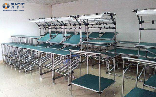 不銹鋼精益管工作臺 不銹鋼<a href='/jingyiguan.htm' class='keys' title='點擊查看關于精益管的相關信息' target='_blank'>精益管</a>工作臺