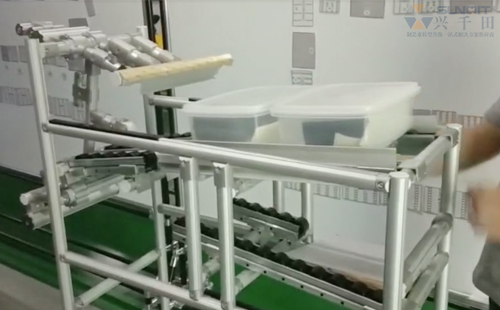 LCIA低成本自動化作品:無動力物料補給機構 LCIA低成本自動化作品:無動力物料補給機構