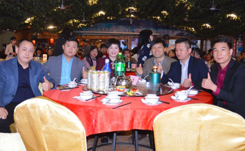 興千田集團高層合影 興千田集團高層合影