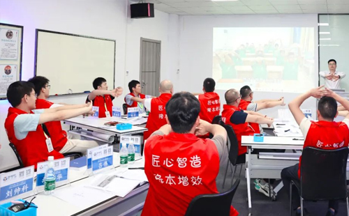 興千田LCIA低成本自動化培訓165屆圓滿結束了3 興千田LCIA低成本自動化培訓165屆圓滿結束了3