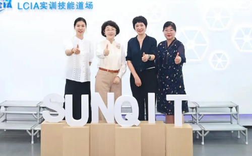 區工商聯率隊走訪興千田6 區工商聯率隊走訪興千田6